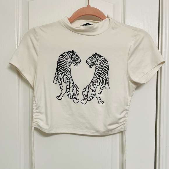 Sold - Picture 1 of 5